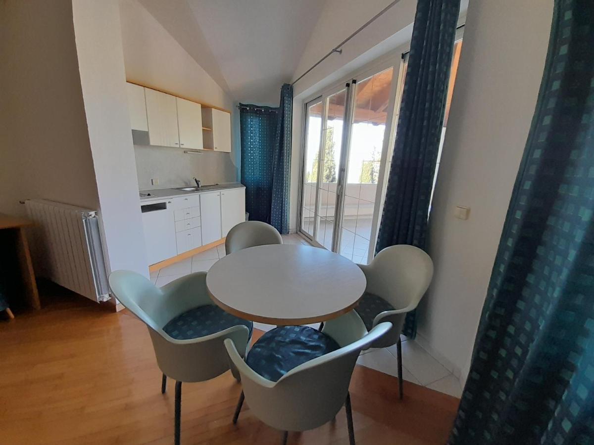 Aparthotel Plat Млини Екстер'єр фото