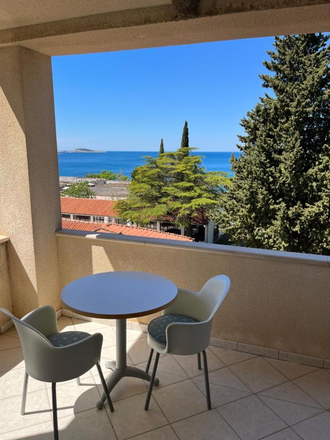 Aparthotel Plat Млини Екстер'єр фото